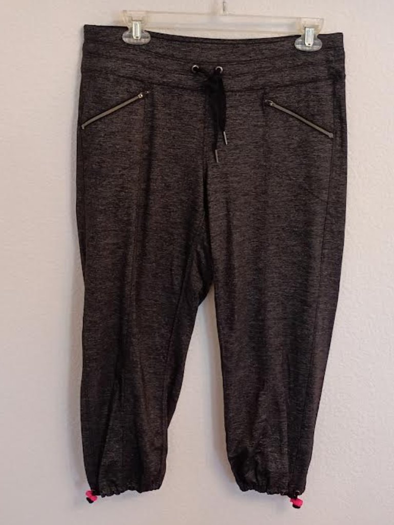 Athleta Women's Quest Metro Slouch Capri Black Heather Style # 438861 Size Med